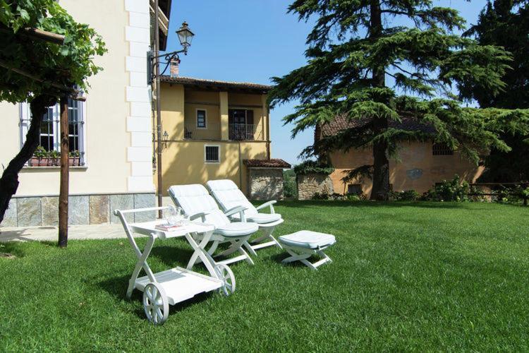 Castello Di Grillano Guest House Ovada Exterior foto